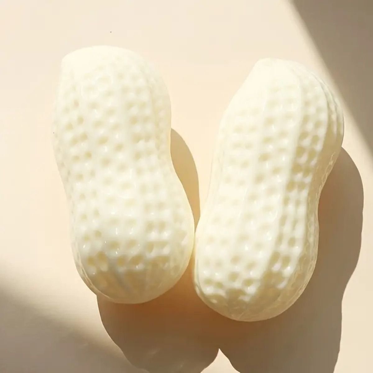 Funny Pet Dog Squeaky Toys For Small Middle Dogs Bite Resistant Puppy Cat Dogs Toys Pets Rubber Peanut Clean Tooth Chew Toy Funny Pet Dog Squeaky Toys For Small Middle Dogs Bite Resistant Puppy Cat Dogs Toys Pets Rubber Peanut Clean Tooth Chew Toy